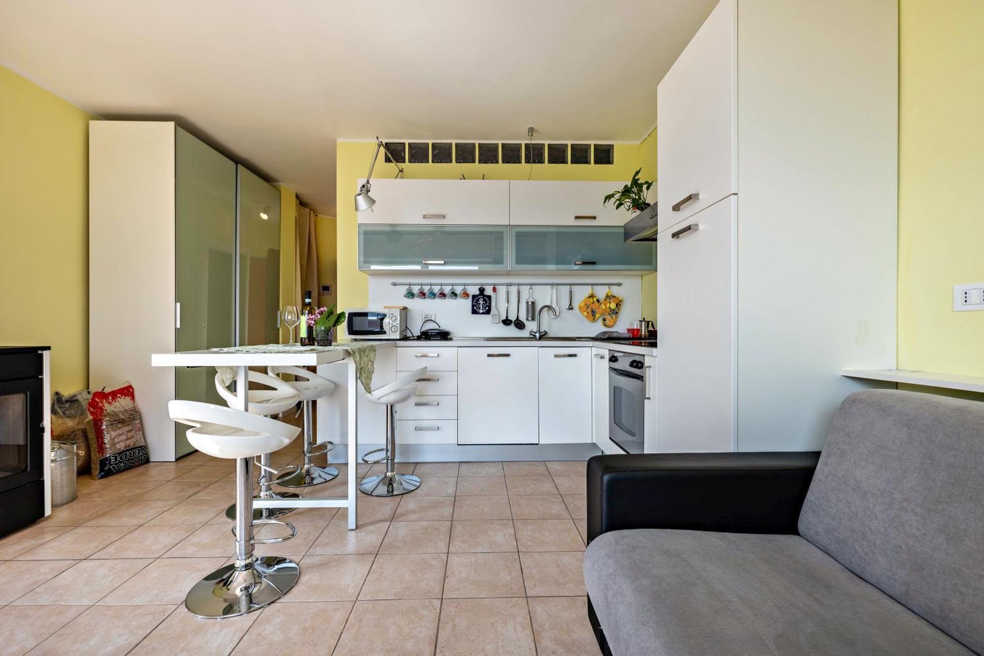 Casa Sara With Swimming Pool Apartment Riva del Garda Exterior photo